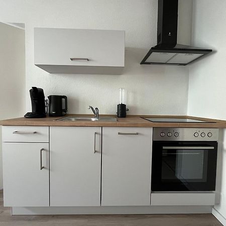 Black Forest City Apartment Mit Kostenlosem Parkplatz Friburgo em Brisgóvia Exterior foto